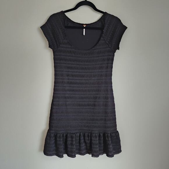 Free People Dresses & Skirts - Free People Drop Waist Black Scoopneck Knit Short Sleeve Mini Dress Medium